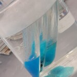 Uczniowie klasy 2PA w laboratorium