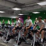 Na obrazku widać młodzież