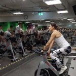 Na obrazku widać młodzież